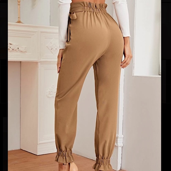 Paperbag Waist Knotted Tapered Pants - Picture 2 of 3